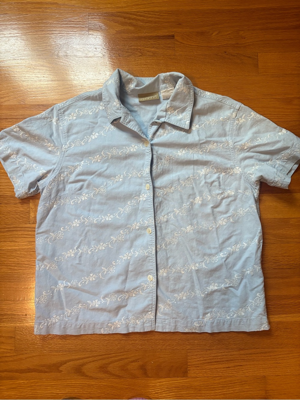 Liz Claiborne Linen and Cotton Blend Embroidered Button Down M